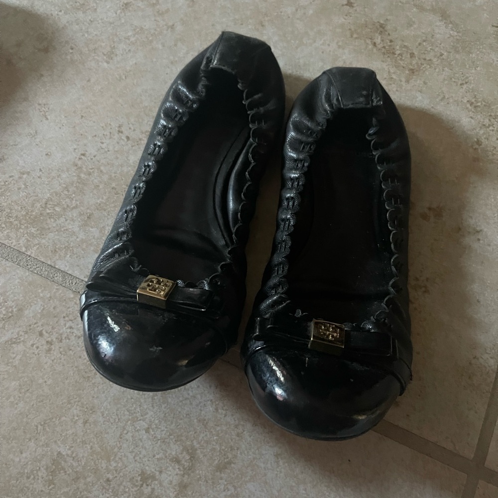 Tory Burch flats, size 7!